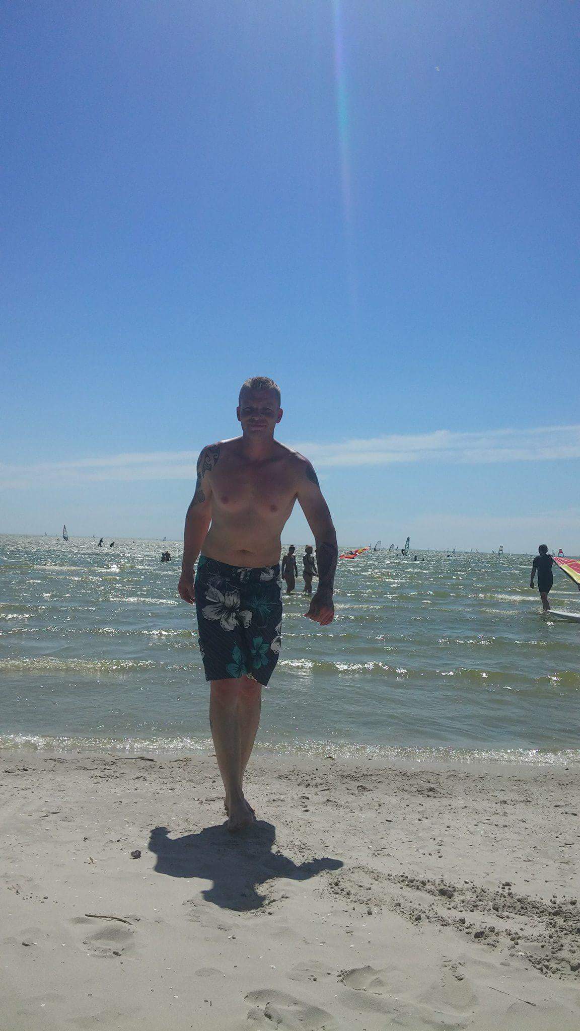 Date Nu Ben Jong Lief Schoon En Niet Lelijk Of Arrogant , Ben Wel Lief En Erg Geil Heb Een Auto Geld En Bel 0646471889 Cardates