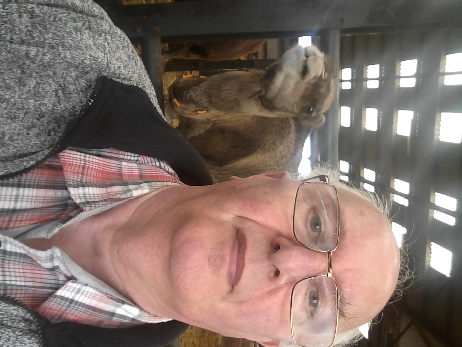 Man Van 67 Doet Klusjes Voor Heerlijke Sex. Betaling In Natura