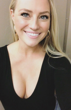Single Milf Zoekt Erotische Ontspanning