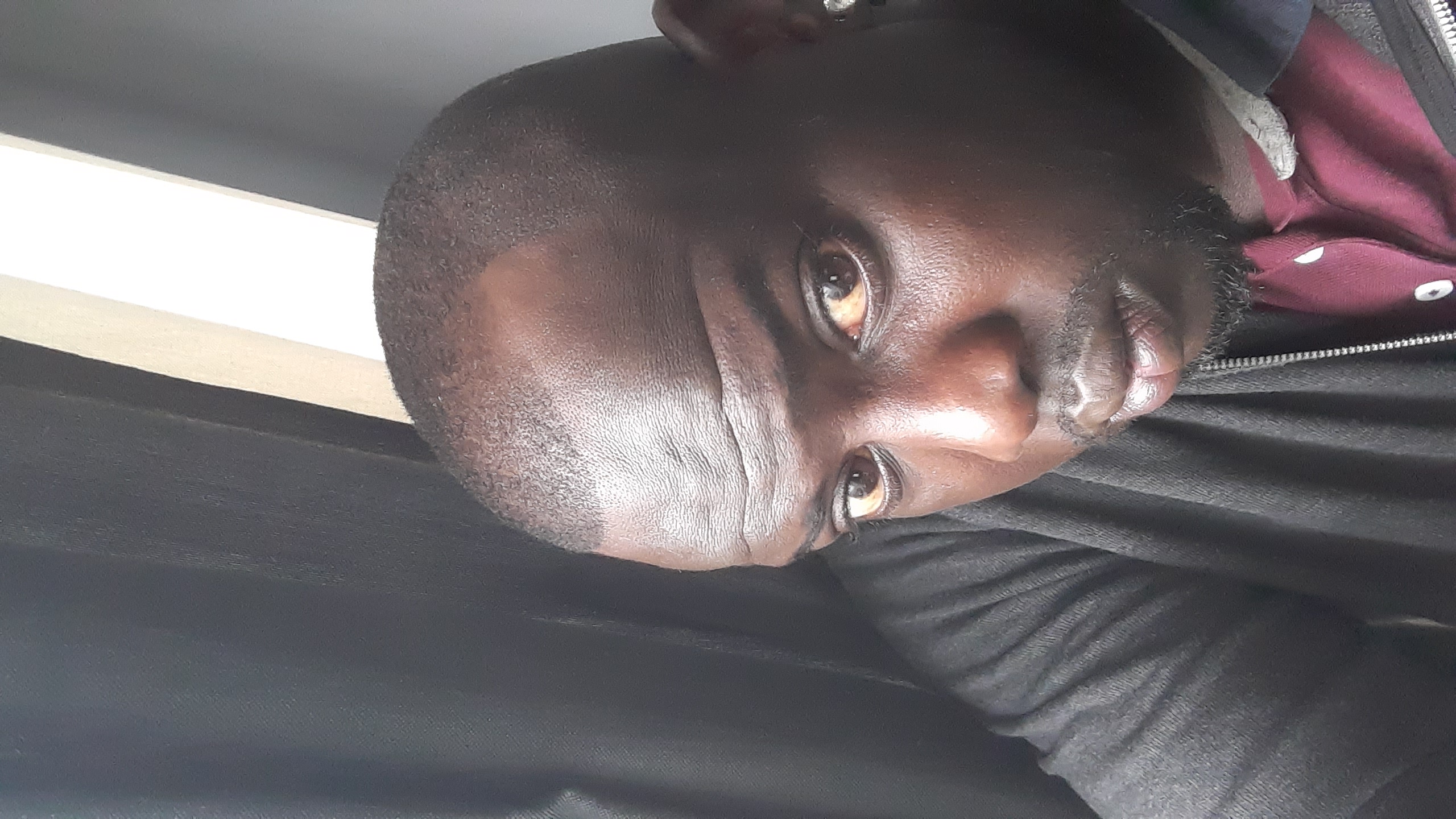 Hoi Dame Ben Een Jonge Van 35 Jaar Woont In Hellevoetsluis Kan Mij App Op 0687897990 Algemeen