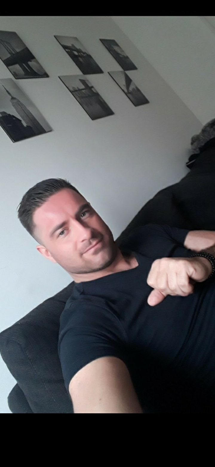 Opzoek Naar Leuk En Spannend Contact Man Zoekt Vrouw