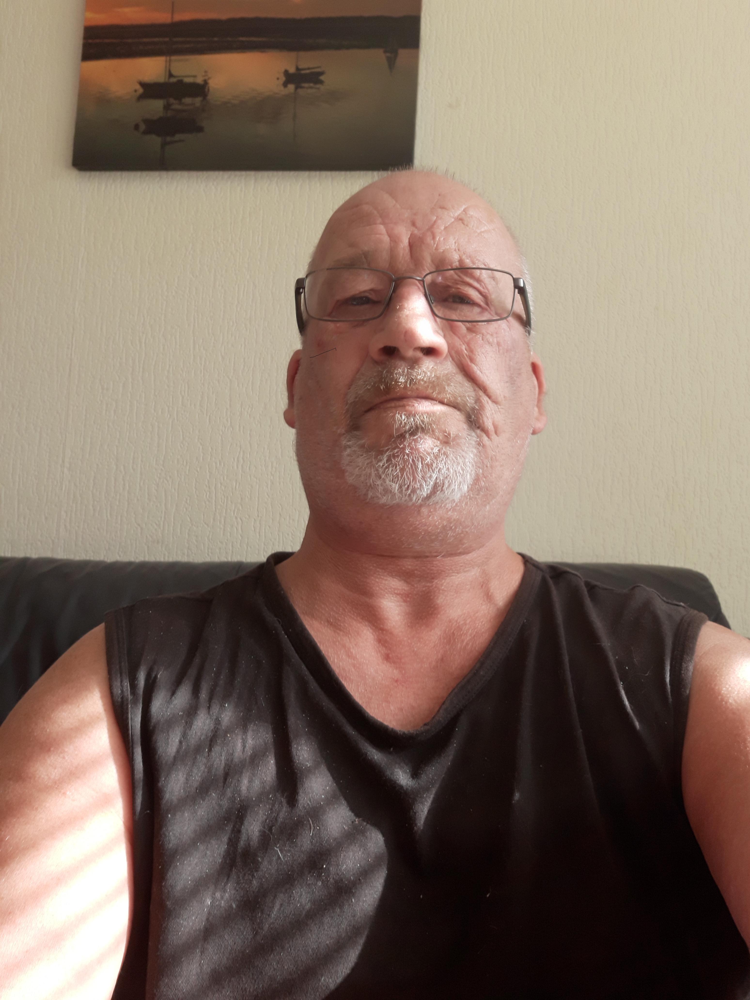Vrouw Gezocht Man Zoekt Rijpe Vrouw