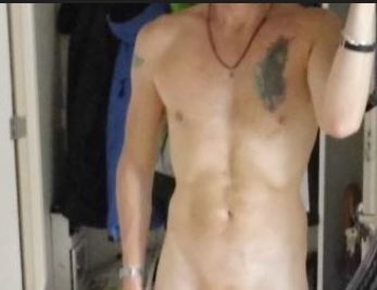 Op Zoek Naar Sub, Slet, Slavin, Cuckoldress, Fuckbuddy Man Zoekt Vrouw