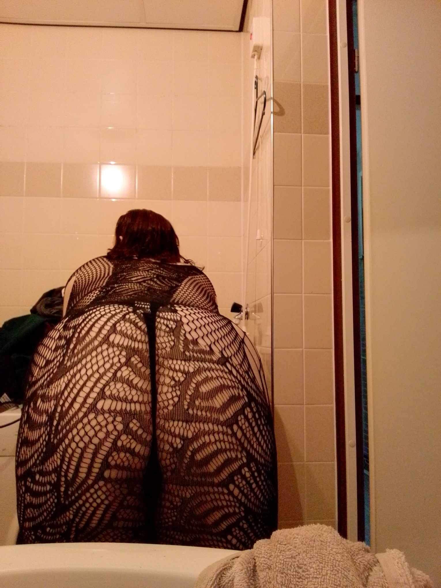 Geile Slet Wil Tegen Betaling Geneukt Worden CHOKEN Is PRE
