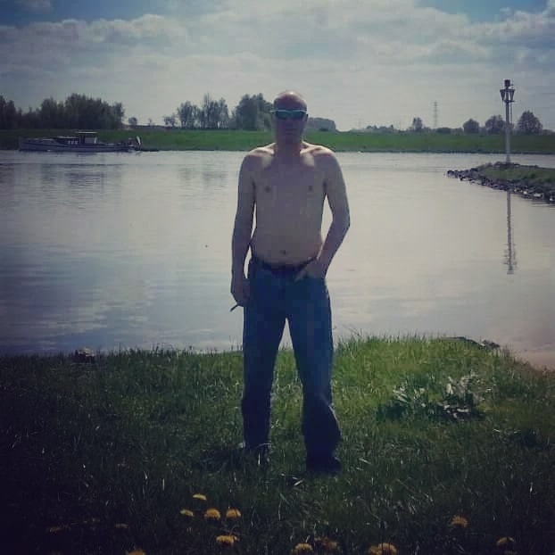 Ik Ben Op Zoek Naar Een Nieuwe Spannende Ervaring Met Vrouw Of Stel Sexdate