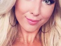 Wil Je Een Keer Mee Het Pashokje In? Vrouw Zoekt Man