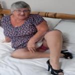 Oma Heeft Zin In Gezelligheid Vrouw Zoekt Man