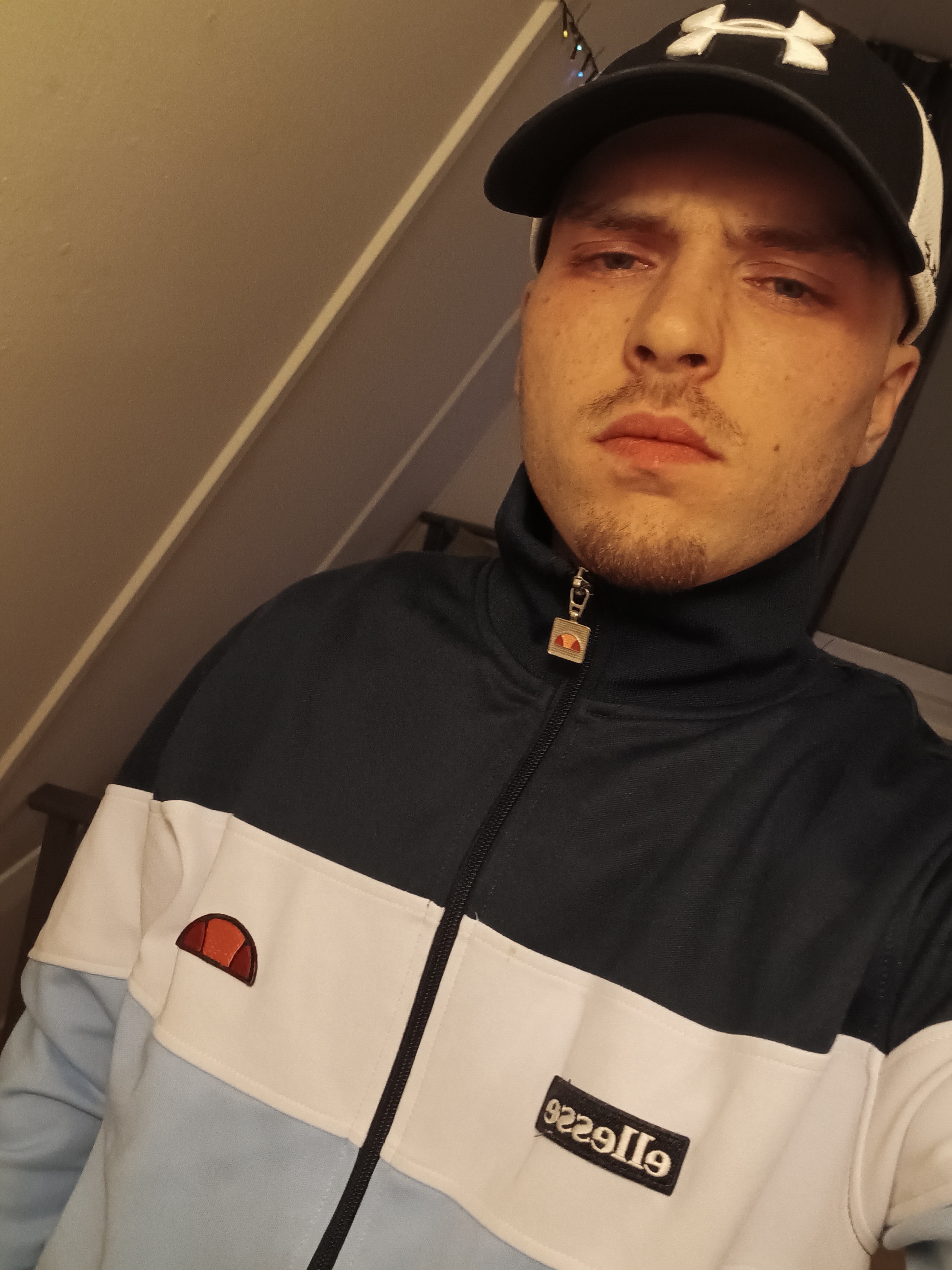 AVONTUUR? Man Zoekt Rijpe Vrouw