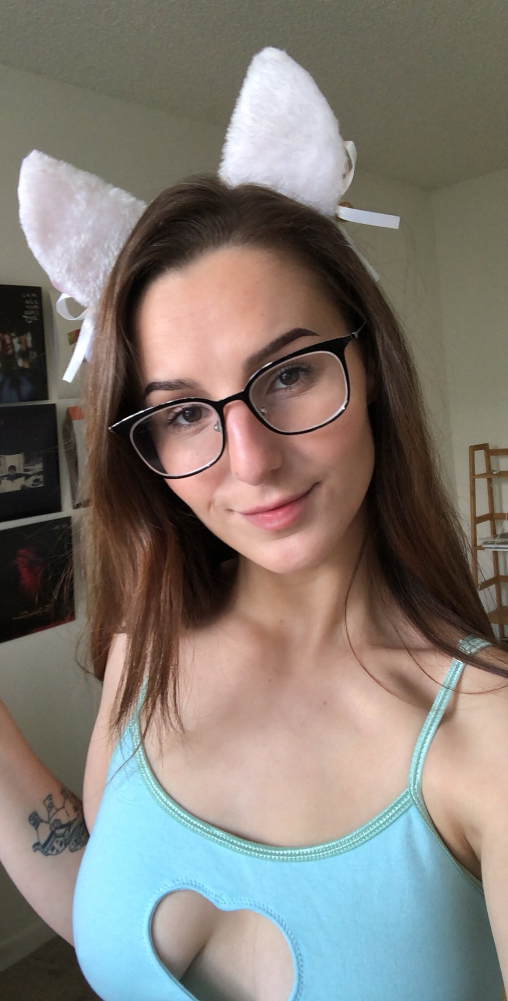 Available For Meetings Anaal