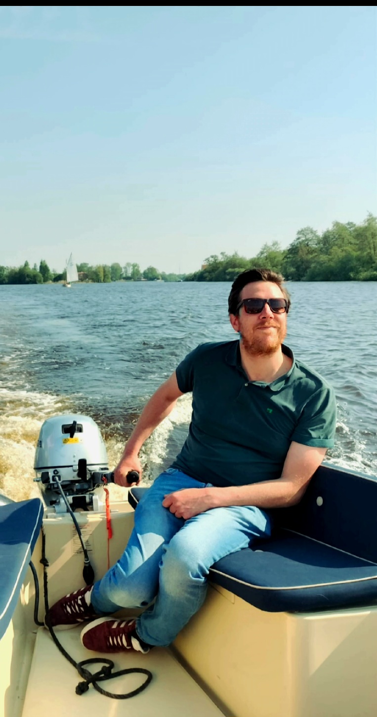 Gezocht: Relaxed Maatje (v) Voor Gezelligheid En/of Spannende Dates Man Zoekt Vrouw