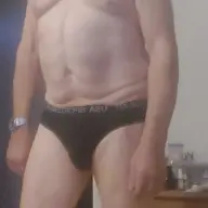 Bi-Man 65jaar Zoekt Stel