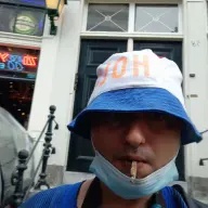 Welke Vrouw Durft Me Een Knietje In Me Kruis Te Geven? Bdsm