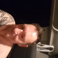 Hallo Geile Dames Bij Deze Bied Ik Mij Aan Voor Gratis Geile Sex..met HOOGTEPUNTGARANTIE!!! Man Zoekt Vrouw