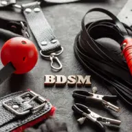 Meester Andre Zoekt BDSM Meid Of Vrouw  Sub, Slet, Of Slavin Man Zoekt Vrouw