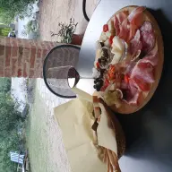 Leuke Dame Tussen 60 En 75 Jaar. Man Zoekt Rijpe Vrouw