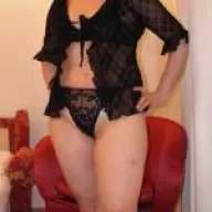 Jij Staat Open Voor Een Avontuur Met Deze Ervaren Vrouw. Vrouw Zoekt Man