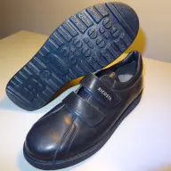 Geld/werk Slaaf Heeft Dringend Schoenen In Het Gezicht Nodig En Is Op Zoek Naar Een NL (m/v) Paar Overige