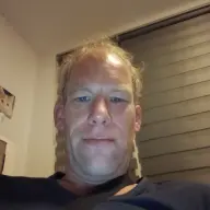 Jonge Man 38 Zoekt Oudere Dame