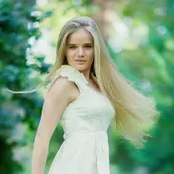 Leuke Man, Ben Je Hier? Vrouw Zoekt Man