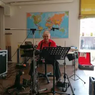 Beroep  Percussionist Man Zoekt Rijpe Vrouw